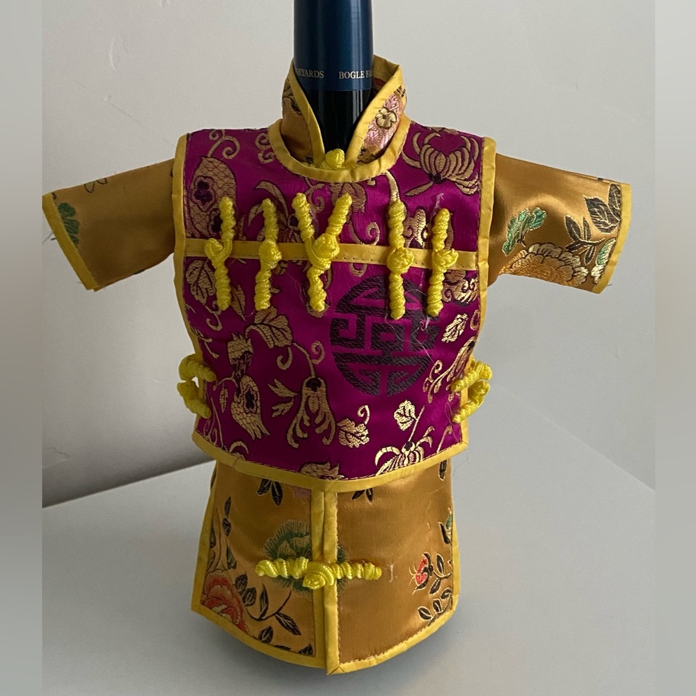 New Chinese embroidery wine bottle cover sleeve.